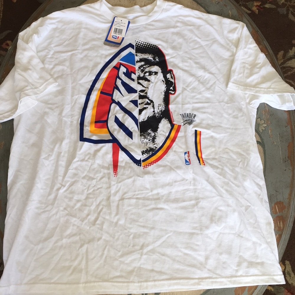 Kevin Durant okc thunder T shirt size XXL